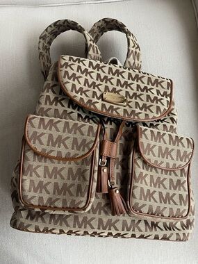 Michael Kors Signature Logo Drawstring Backpack | GOLD HARDWARE | Like New